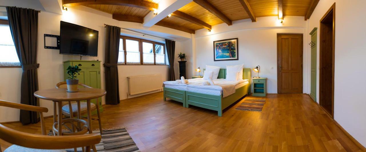 Şelimbăr Zumzet Bed & Breakfast エクステリア 写真